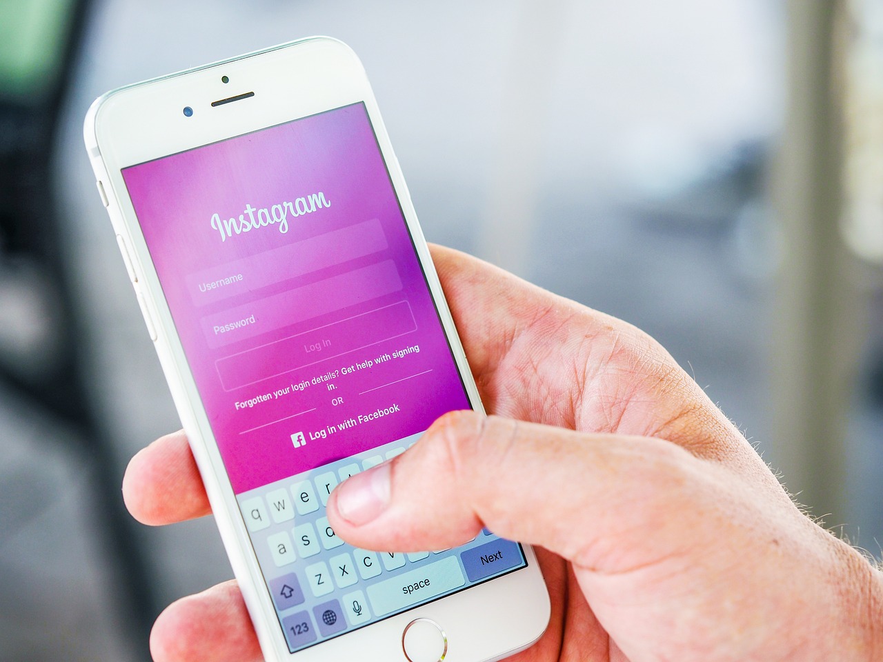 Image from the article: How To Use Social Media To Build Trust & Drive Sales For Your Business